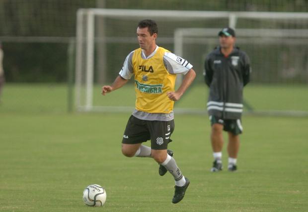 Fernandes não é relacionado para o jogo América-MG x Figueirense Ricardo Duarte/