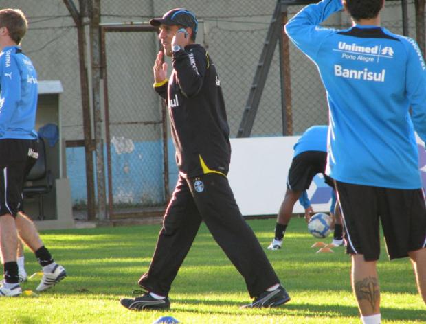 Reunião nesta terça define que Grêmio vai com titulares na Sul-Americana Tatiana Lopes/