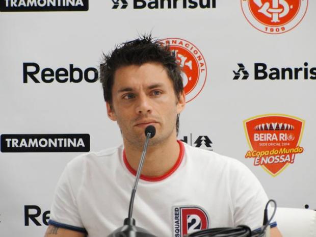 Sobis prevê melhor atuação na comparação com jogo contra o Flamengo Eduardo Cecconi / Sobis prevê melhor atuação na comparação com jogo contra o Flamengo Eduardo Cecconi /