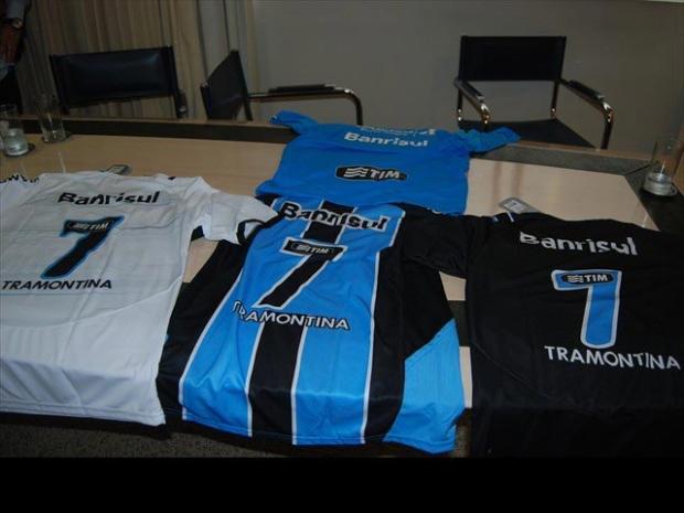 Grêmio descarta quebra de contrato com fornecedor de material esportivo Grêmio, Divulgação /