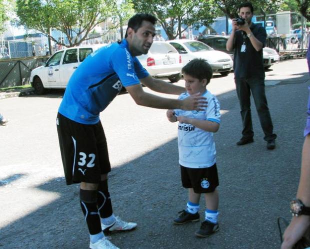 Menino em estado terminal melhora após visita de jogadores do Verdão [+Emocionante] - Página 2 9741140