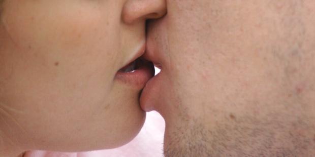 Primeiro beijo é uma das experiência mais lembradas pelas pessoas ao longo da vida Hemínio Nunes/